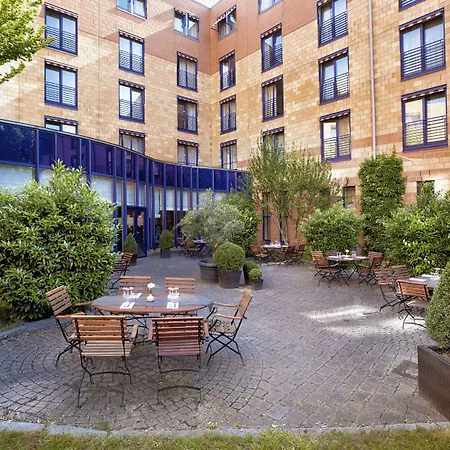 H4 Hotel Hamburg Bergedorf, Trademark Collection By Wyndham-3